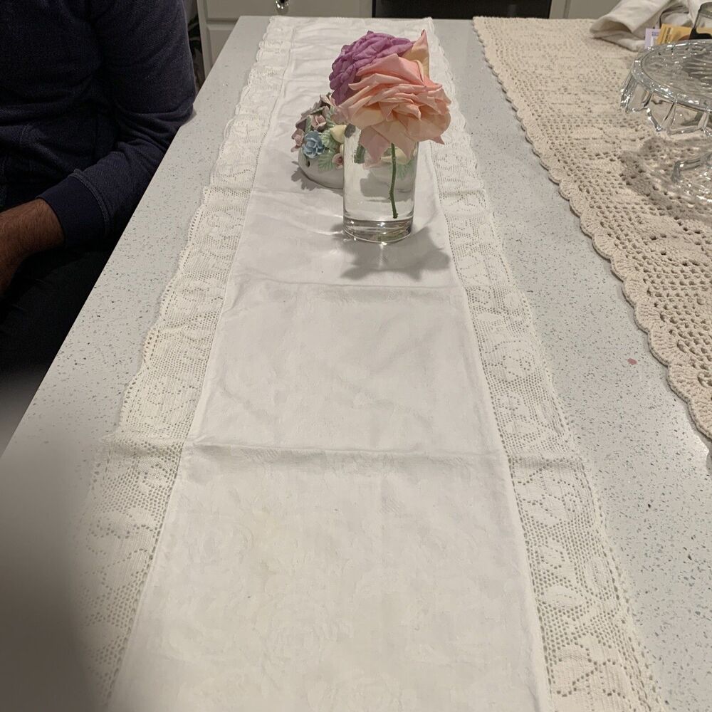 1930s Vintage Handmade Lace Table Runner 13x68